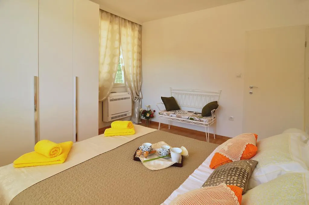 Apartment Barbara Split 0*,